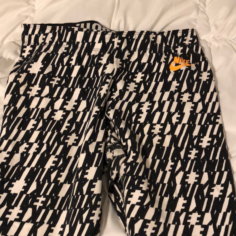 Nike leggings